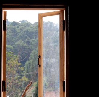 Dong Van Ski Chalet | Maison de Hill Home