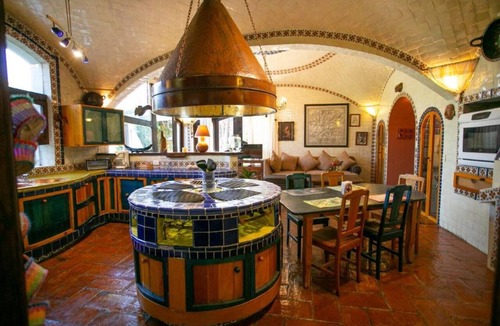 Cholula Apartment | Majikal BnB Martinlandia (Santa Clara)