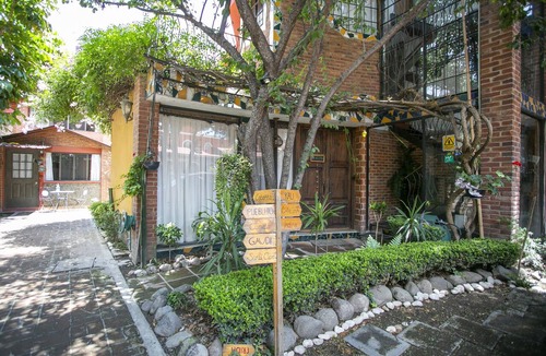 Cholula Apartment | Majikal BnB Martinlandia (Alebrijes)