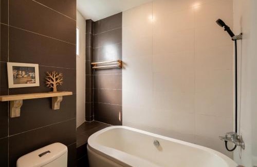 Binh Thanh Apartment | Manor Staycation, Homestay