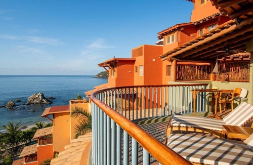 Zihuatanejo Resort | March Break Mexico Getaway 2 Bedroom Beach front Vacation Home Sleeps 6