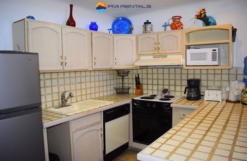 Bella Vista Condo | Marina Pinacate A-114 (1 B/1 B) Pool Side Condo
