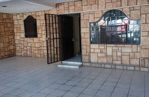 Guadalajara House | Marvelous 4-bedroom house in Tlaquepaque, Guadalajara next Forum Mall