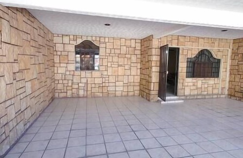 Guadalajara House | Marvelous 4-bedroom house in Tlaquepaque, Guadalajara next Forum Mall
