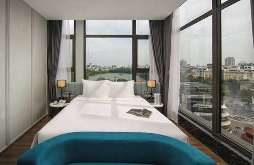 Hang Bac Hotel | May De Ville Lakeside Hotel