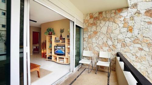 Zazil-ha Apartment | Meridian 107 condo