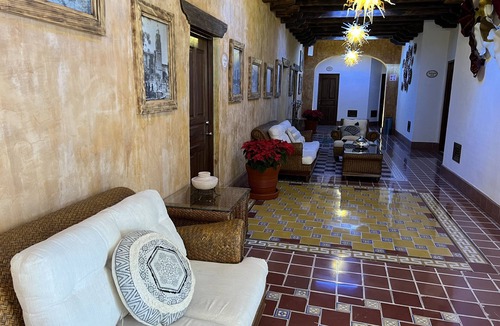 Central Cuernavaca Hotel | Mesón de las Delicias