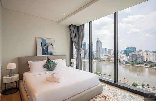 Thu Thiem Hotel | Metropole Residences Luxury Suite