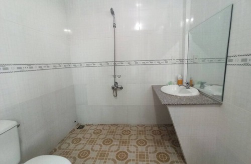 East Ham Tien Beach Hotel | Min's Homestay
