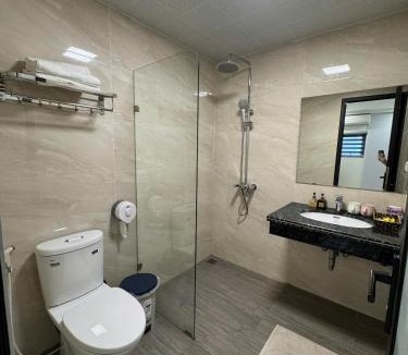 Ha Long Bed & Breakfast | Minh Hưng Motel