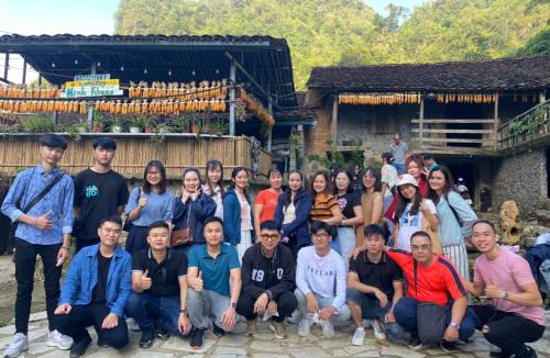 Trung Khanh House | Minh Khang Homestay Bản Giốc- Tay's Traditional Village