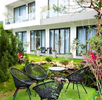 Soc Son Villa | Minh Trí Rose Garden Villa Venuestay