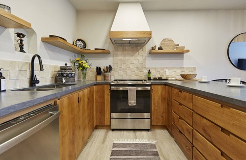 El Medano Ejidal Condo | Modern 2BR condo - Steps away from Medano best swimming beach