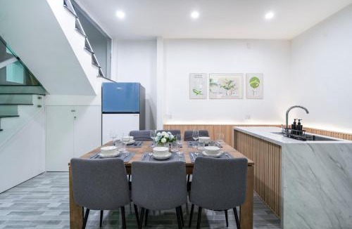 An Hai Đong Villa | Modern 3BR Beach Villa, Karaoke, Rooftop bar, BBQ