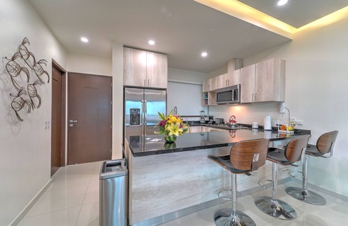 Emiliano Zapata House | Modern Apt. at Nayri Life & Spa: Rooftop Terrace, Pool & Jacuzzi Steps to Beach!