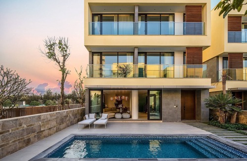 Dien Ban Villa | Modern Brand New 4 Bedroom Pool Villa | 5 Stars