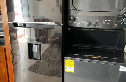 La Gloria Apartment | Modern condo close to the best beach clubs in Isla