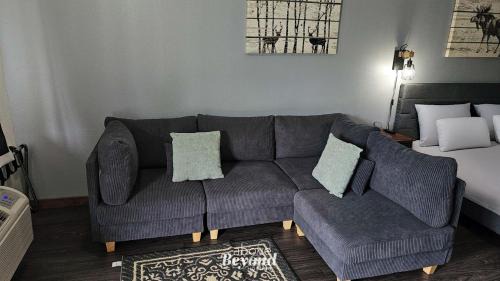 Indian Point Hotel | Modern Moose Free Shuttle to SDC