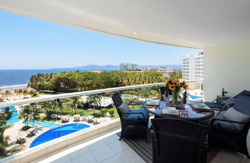 Flamingos Condo | Modern- Renovated- Breathtaking 6th Floor- 3 Bedrooms Villa Magna