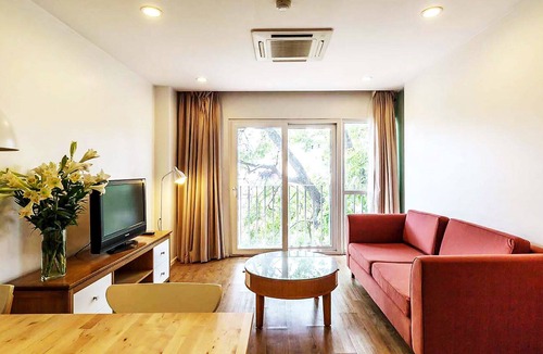 Hai Ba Trung Apartment | Modest and Private Apartment (2BR) 10046