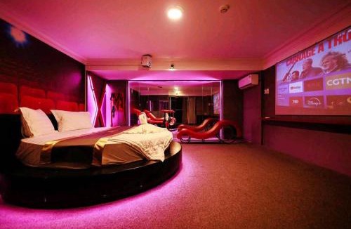 Tan Phu District Hotel | Motel roll