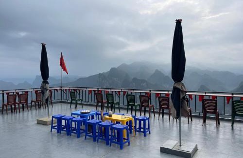 Yen Minh Hostel | Moutain View
