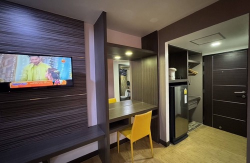 South Pattaya Apartment | MR. Mac's Place