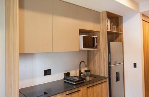 Zona Expo Apartment | Mr W | 1BR Margot Loft Modern City Tower