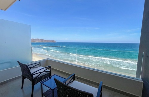 Punta Negra Condo | Mr. W | Modern and Stylish 1BR in Torre Marsai