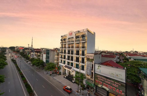 Ninh Binh Hotel | MT Collection Legacy Hotel Ninh Binh - Near Hoa Lu Ancient Town with Rooftop Pool