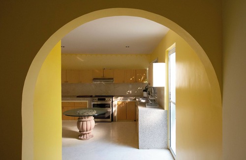Lomas de Cocoyoc Villa | Casita Perla Heated Pool Volcano View Hot Tub King Bed Grill EV Organic Fruit