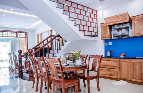 Ngu Hanh Son House | My Khe beach , An Thuong Street , 5 Bedroom ,Free parking, Cool