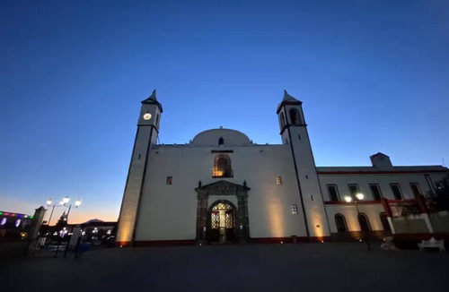 Zacatlan House | Nahualli Hospedaje Boutique/5 recámaras céntrico