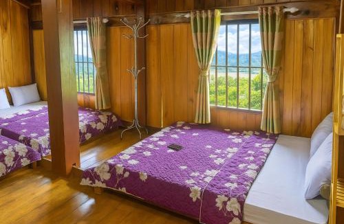 Nam Mau House | Nam Pé Tày Homestay - View hồ Ba Bể