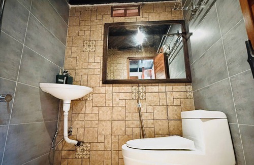 Hoa Vang Other | Nature Retreat by the Waterfall