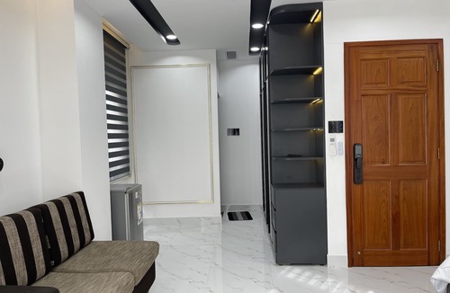 Phu Nhuan Villa | New build villa, modern home with elevator, 2 miles away Tân Sơn Nhất airport.