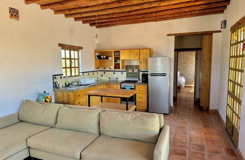 San Juanico House | NEW Casa Verde San Juanico Scorpion Bay - Starlink Wifi, Gated,Walk to 1st Point
