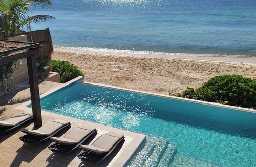 Akumal House | New Infinity Pool on Sandy Beachfront Boho-Chic Villa