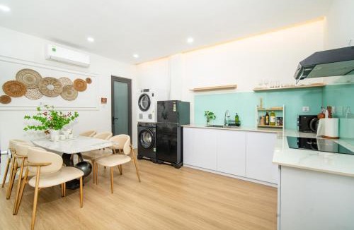 Ngu Hanh Son Villa | NEW Pool Villa - 6BR,6BA - 7 Beds - Karaoke & Pool