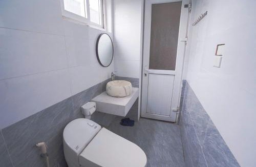 Trung Hoa Nhan Chinh Hotel | New Style House Hotel