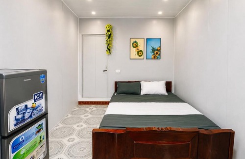 Dong Da Bed & Breakfast | New Viet Home - Chua Lang Branch - Near the National Children's Hospital