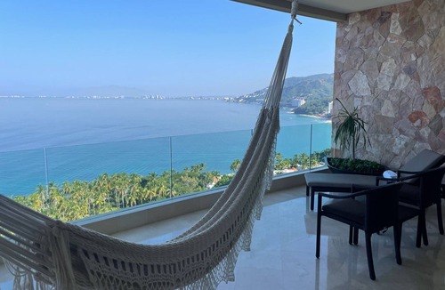 Amapas Resort | NEW YEAR'S AT GARZA BLANCA PV 12/28-01/04: TWO BEDROOM MOUNTAIN PANORAMIC VIEW