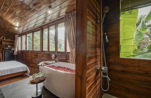 Thao Dien Hotel | Nexus House Garden Thao Dien