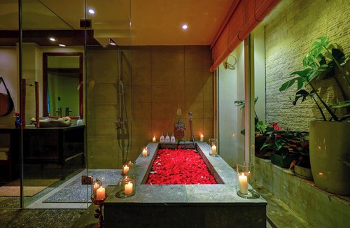 Thao Dien Hotel | Nexus House Lang Bao Chi