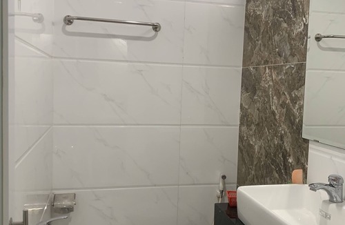 Binh Tan Hotel | Ngoc Quy Hotel