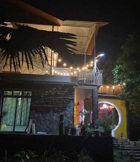 Kim Boi Villa | Nhà Bên Suối Retreat