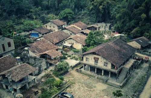 Trung Khanh House | Nhà Cổ Bản Giốc Homestay - Làng đá Khuổi Ky