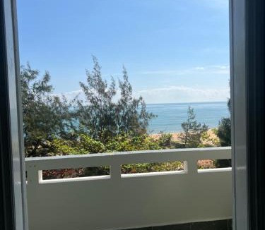 Hoai Nhon Hotel | Nhà nghỉ Bình Long