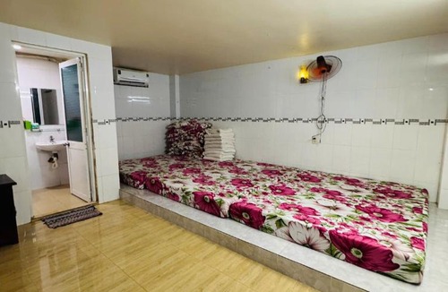 Nui Sam Hotel | Nhà Nghỉ Kim Chi - Trung tâm Miếu Bà Núi Sam