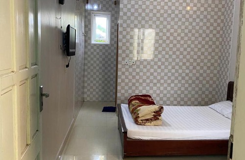 Đuc Thinh Hotel | Nhà Nghỉ Long Lưu